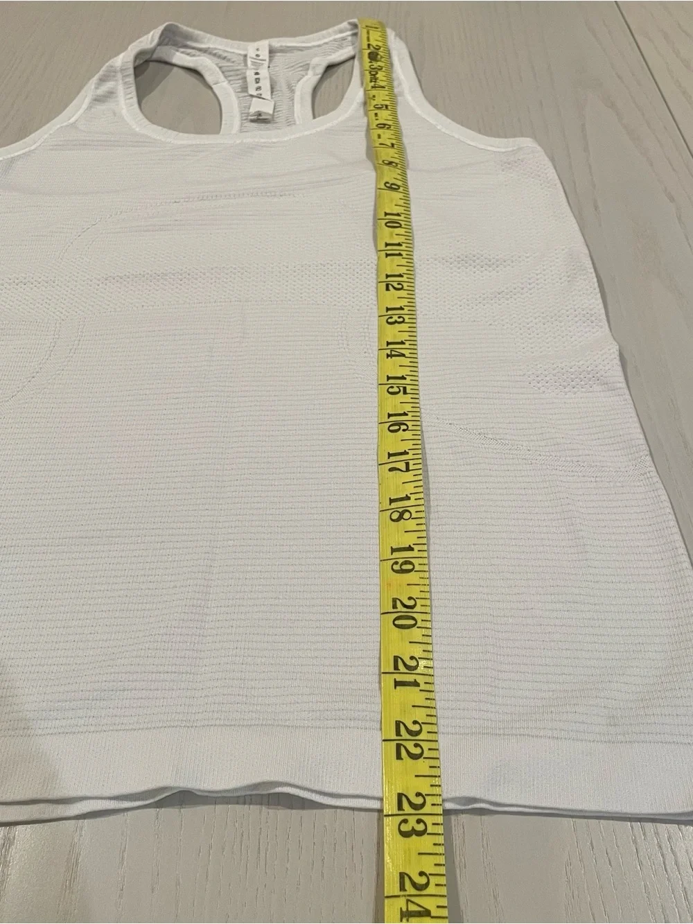 Lululemon Swiftly Tech Racerback Tank Top White - Size 6